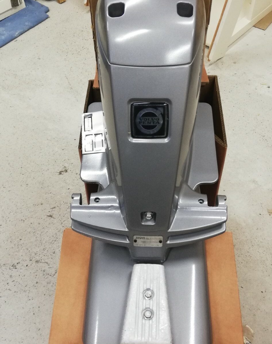 Available New Volvo Penta DPS drives DDR Marine Projects & Engineering